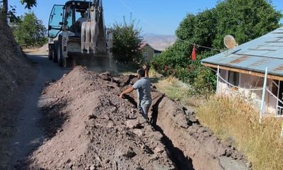Sivas Akıncılar Kayı Köyü'nde Altyapı Yenileme Çalışmaları Sürüyor