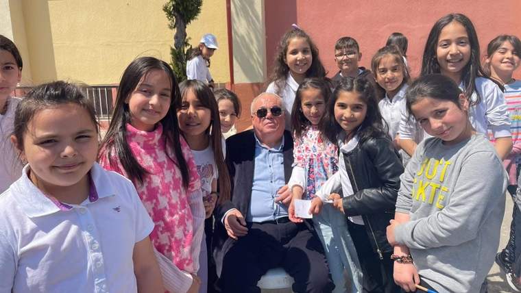İsmail Er, Beyaz bastonun önlem ve anlamını paylaştı - Birlik Haber Ajansı