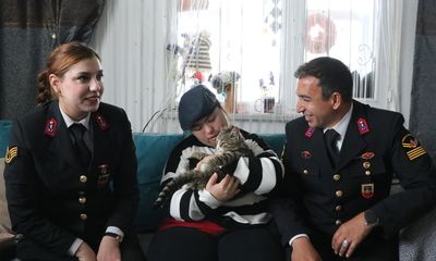 Yozgat'ta Jandarma Ekiplerinden Down Sendromlu Suna'ya Ziyaret - Birlik Haber Ajansı