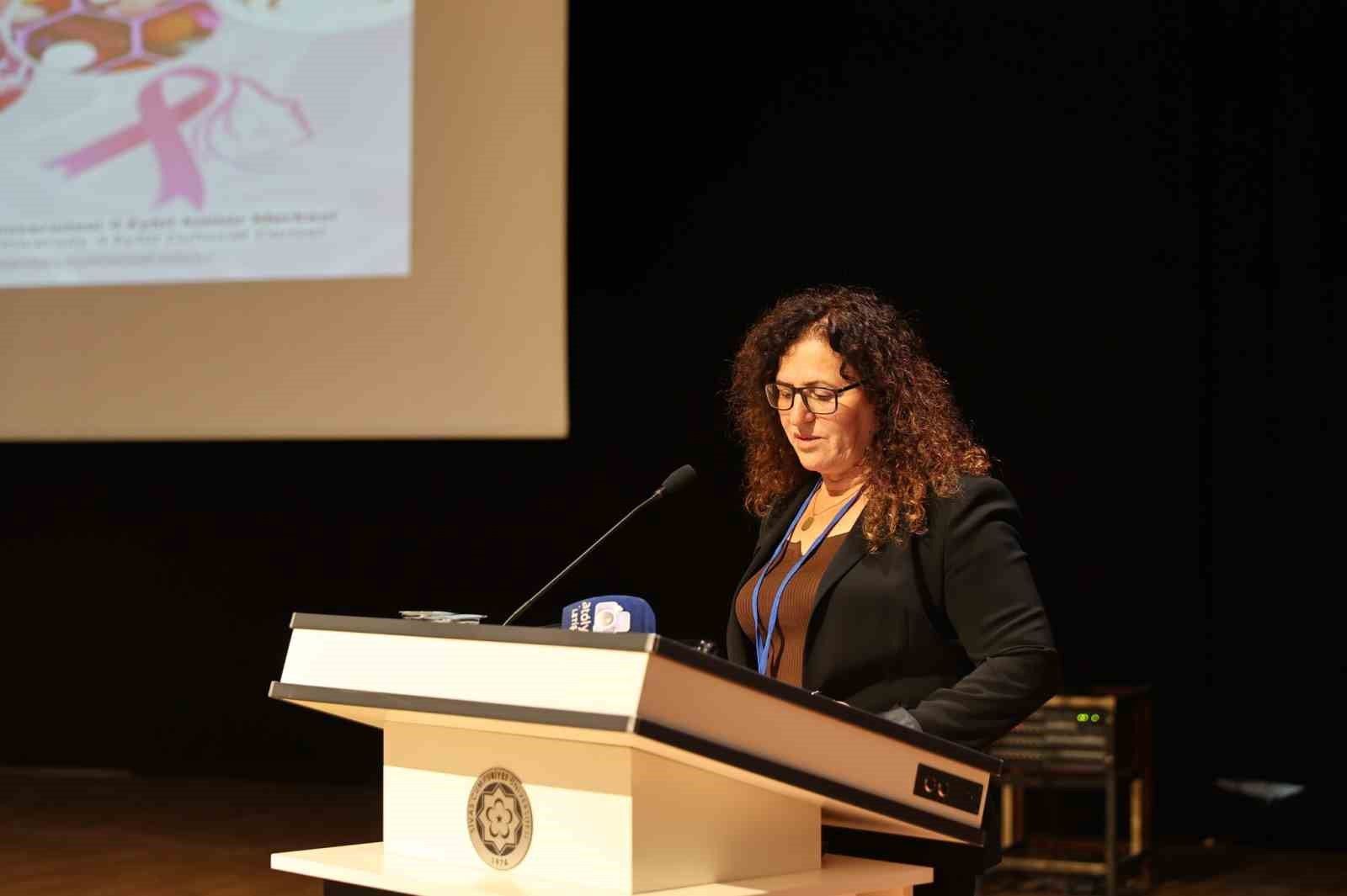 Kanserle mücadelede bilimsel iş birliği Sivas’ta ele alındı
