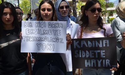 Suşehri'nde Gonca Özdemir İçin Adalet Yürüyüşü: "Kadına Şiddete Son!"