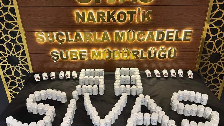 Sivas Narkotik Operasyonu: 8 Bin Sentetik Ecza Ele Geçirildi, 1 Kişi Tutuklandı
