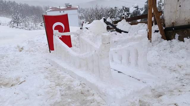 Kardan 15 Temmuz Şehitler Köprüsü, Sivas Koyulhisar'da Görenleri Duygulandırdı