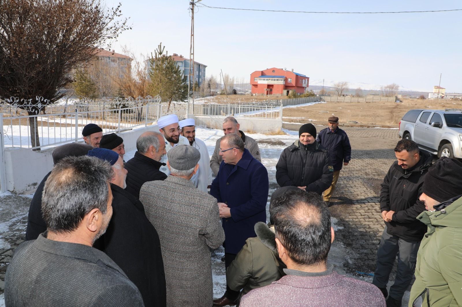 Kars Valisi Ziya Polat, 30 Ekim mahallesi'nde vatandaşlarla biraraya geldi - Birlik Haber Ajansı