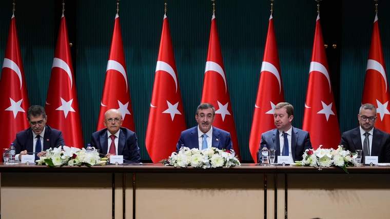 Mehmet Şimşek: “Türkiye Ekonomisi Şoklara Dayanıklı, Tasarrufta Kararlıyız”