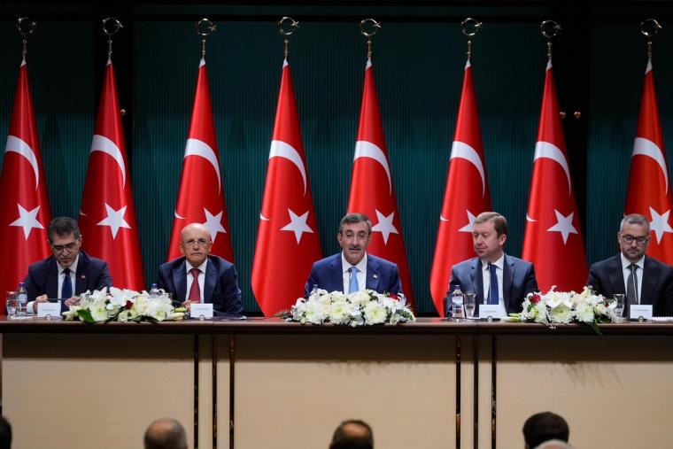 Mehmet Şimşek: “Türkiye Ekonomisi Şoklara Dayanıklı, Tasarrufta Kararlıyız”