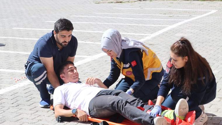Sivas’ta Dünya İlk Yardım Günü Etkinliği Düzenlendi