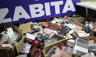 Antalya'da 2 bin adet sahte parfüm imha edildi - Birlik Haber Ajansı