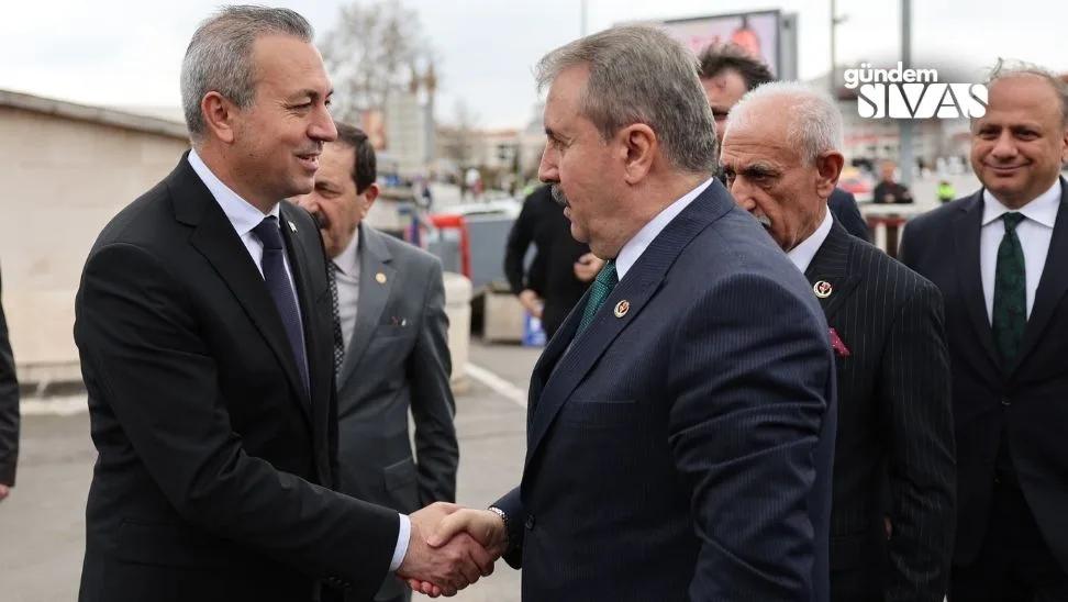 BBP Lideri Destici'den Adem Uzun'a Destek