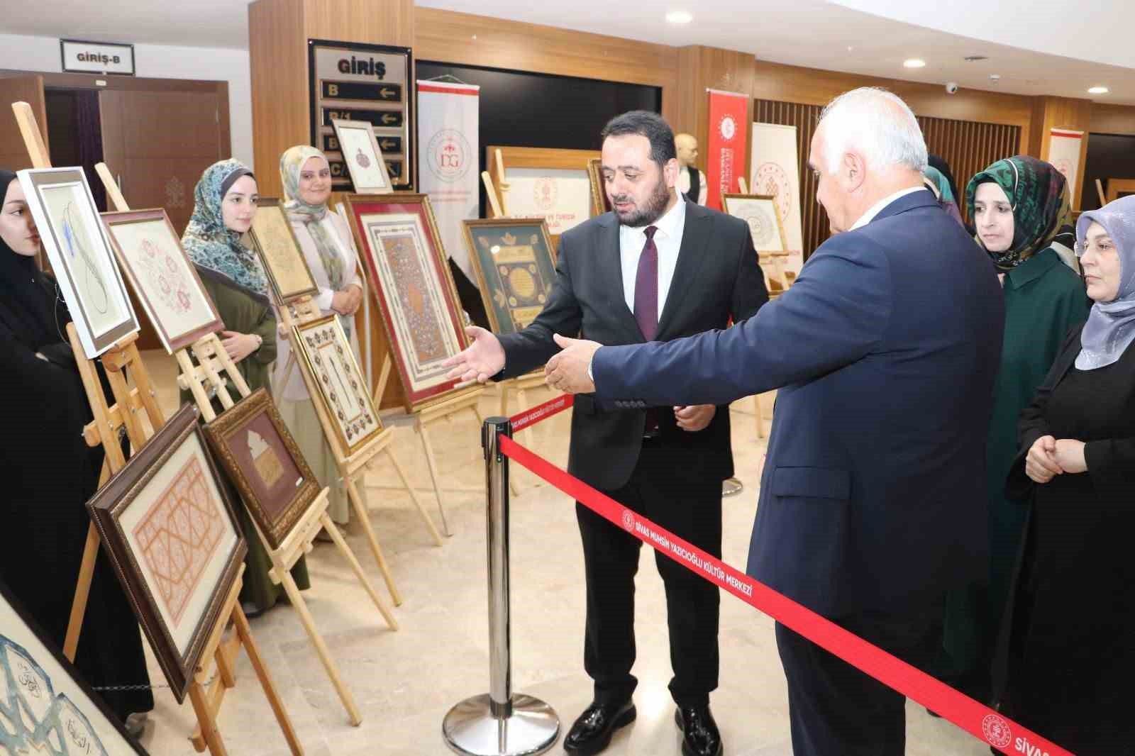 Sivas'ta sergi ve konser nasıl aynı çatı altında buluştu