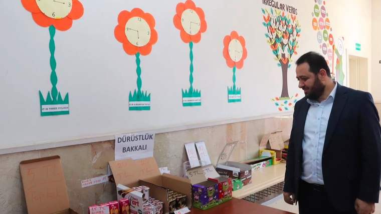 Sivas'ta Öğrencilere Dürüstlüğü Yaşatarak Öğreten Proje!