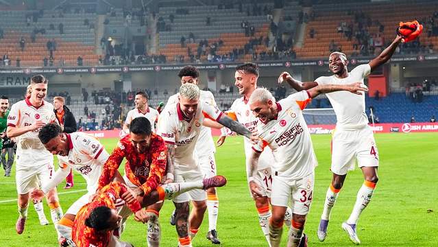 Galatasaray'ın Başarısı Taraftarı Sevindirdi