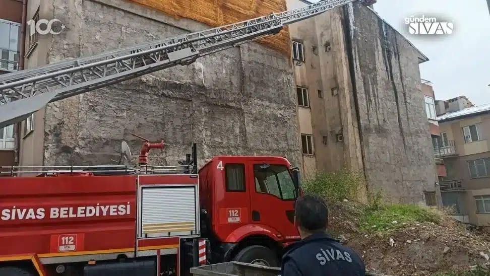 Hızlı Ekip Müdahalesi Yangın Felaketini Önledi