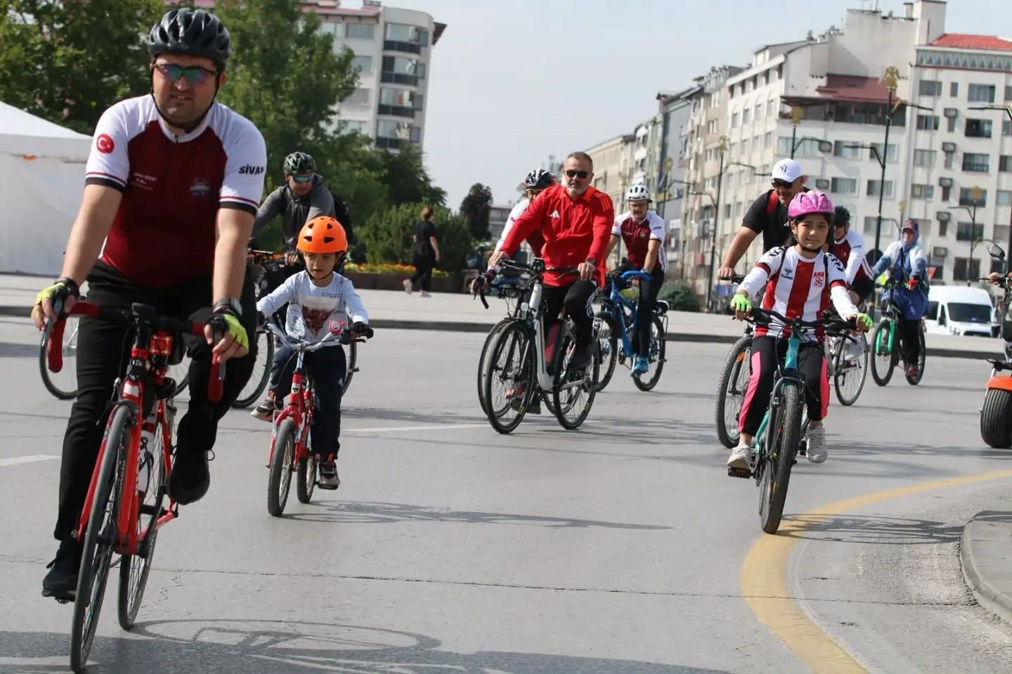 Sivas Sokaklarında Pedallar Bu kez Birlikte Çevrildi