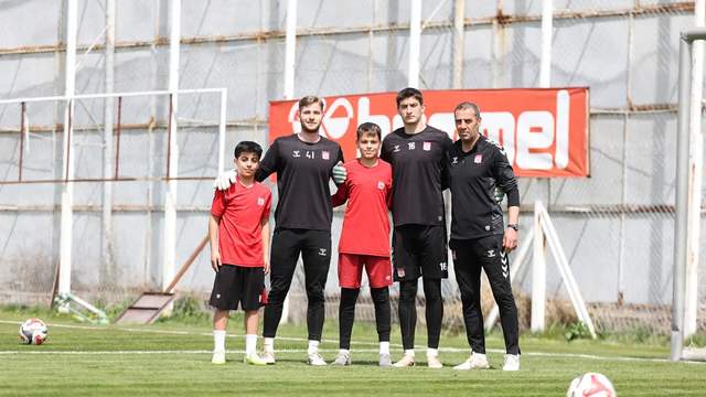 Sivasspor’dan Çorum FK Maçı Öncesi Yoğun Tempo: Kritik 90 Dakika İçin Geri Sayım Başladı