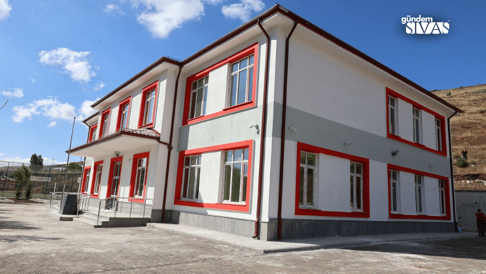 Sivas'ta O Köye Yeni İlkokul Kazandırıldı
