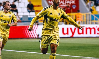 Fenerbahçe İlk Yarıyı Asensio'nun Golüyle Önde Tamamladı