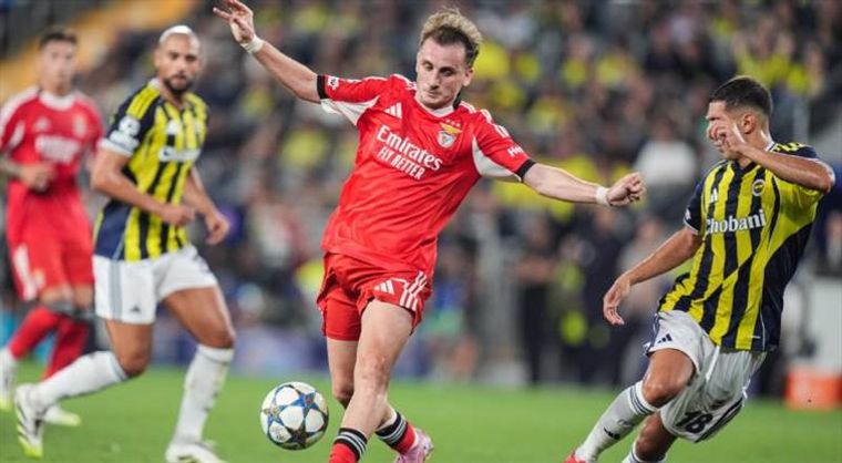 Fenerbahçe, Benfica Deplasmanında Tur Peşinde