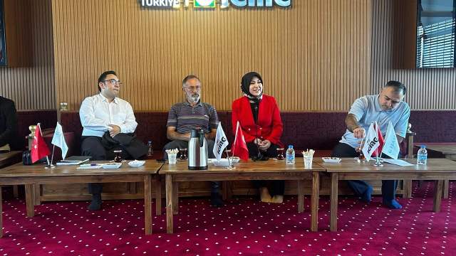 Rukiye Toy STK’larla Sivas’ta Buluştu