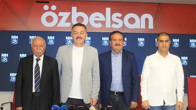 Sivasspor’da Kritik Süreç: Genel Kurul Ertelendi, Çalışmalar Hız Kazandı
