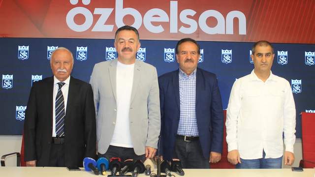 Sivasspor’da Kritik Süreç: Genel Kurul Ertelendi, Çalışmalar Hız Kazandı