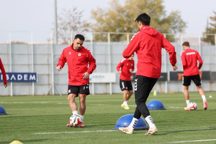 Sivasspor, Manisa FK Maçı Hazırlıklarını Sürdürüyor