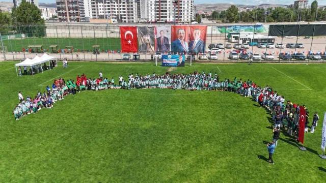 Düdük Çaldı, Yaz Spor Okulları Başladı!