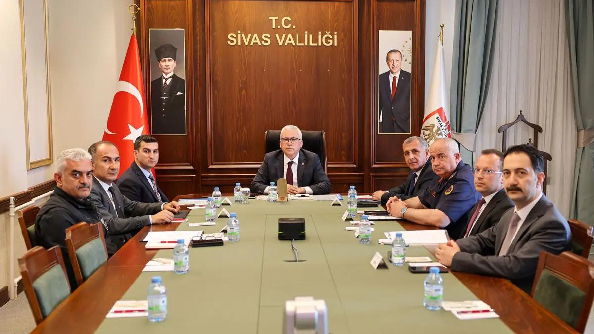 Sivas’ta Güvenlikten Trafiğe, Yağışlardan Kene Vakalarına Kadar Kritik Değerlendirme