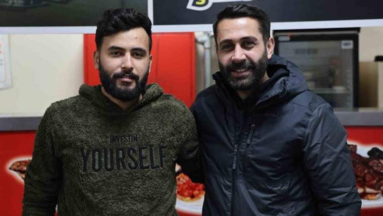 Şırdan yerken ölüyordu, “Heimlich manevrası” ile kurtarıldı