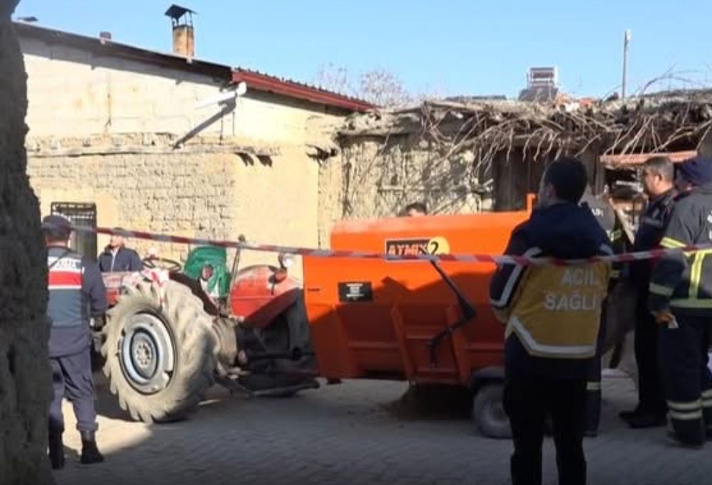 Burdur'da korkunç ölüm! Yem karma makinesine düştü - Birlik Haber Ajansı