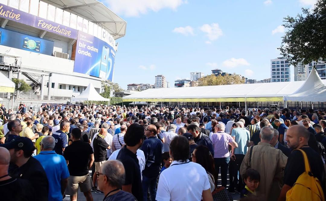 Fenerbahçe Kongresi'nde Rekor Katılım / Seçim Heyecanı Yaşanıyor