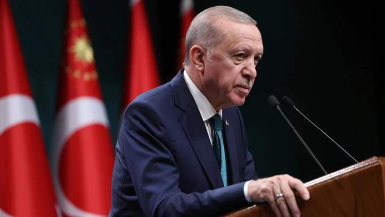 "Seçilmiş olmak, kimseye terörle kol kola yürüme hakkı vermez"