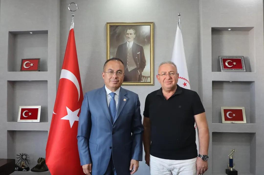 Sivas Cumhuriyet Üniversitesi Genel Sekreteri Aydın, İl Müdürü Ertem'i Ziyaret Etti