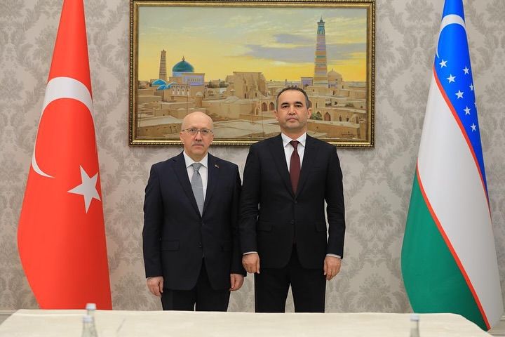 Türkiye ve Özbekistan Gümrük İş Birliğini Hive'de Masaya Yatırdı