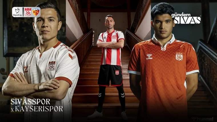 Sivasspor futbol takımı oyuncuları, takım formalarıyla poz veriyor.