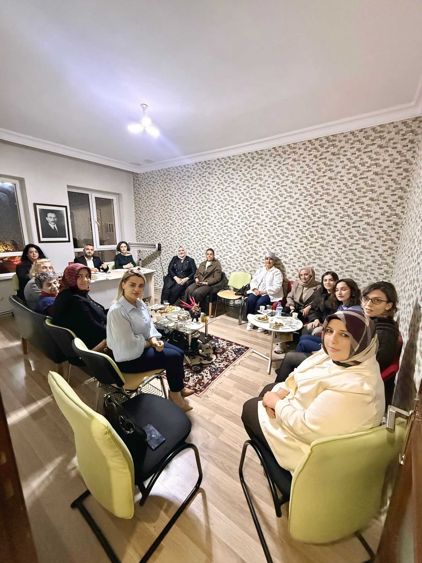ŞEHİRLİ KADINLAR DERNEĞİ’NDE BAŞKAN AYŞEGÜL COŞKUN YENİDEN GÜVEN TAZELEDİ
