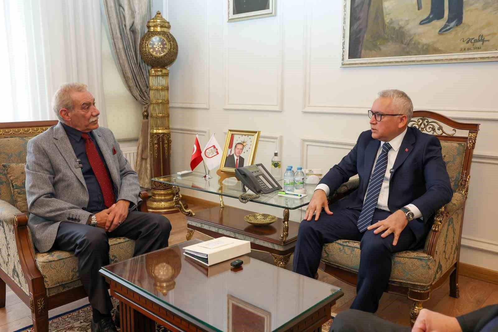 110 yıllık haberleşme vesikası Sivaslı yüzbaşının torununa ulaştı