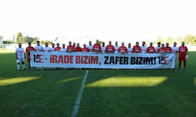 15 Temmuz Şehitleri İçin Aynı Sahada Buluştular!