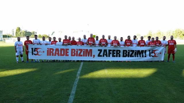 15 Temmuz Şehitleri İçin Aynı Sahada Buluştular!