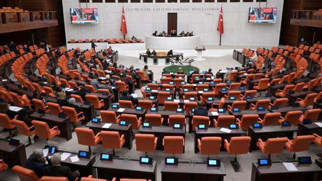 Fon Soruşturmasında Komisyon Tartışması