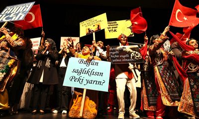Sivas’ta Engeller Sahnede Aşıldı: Engelli Bireyler Sahne Gösterileriyle Gönülleri Fethetti