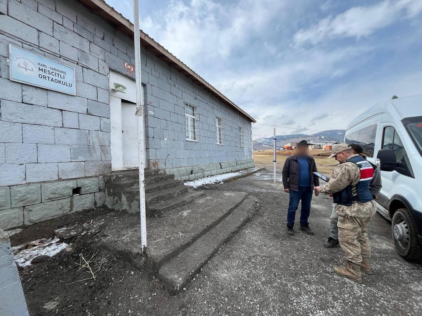 Kars'ta “Huzurlu Okul Önleri ve Huzurlu Sokaklar” uygulaması yapıldı - Birlik Haber Ajansı