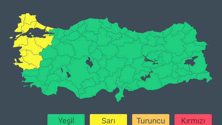 Türkiye haritasında batı kesimleri sarı, diğer bölgeler yeşil renkte; altta renk lejandı bulunuyor.