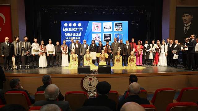 Sivas’ta Âşık Ruhsatî’ye Vefa: 115. Yılında Kültür ve Kardeşlik Şöleniyle Anıldı