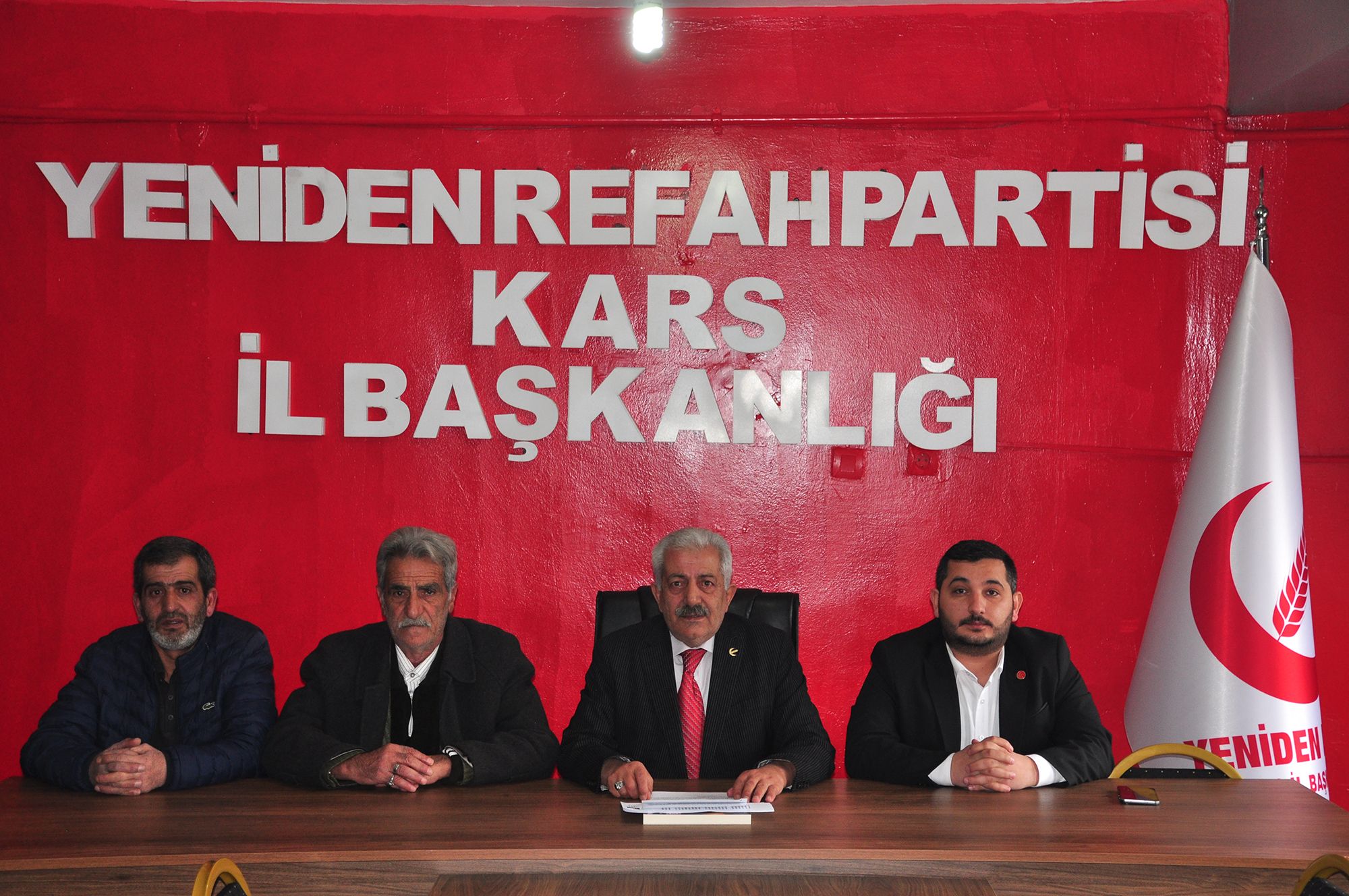 Kars YRP Başkanı İbrahim Çelik, basın toplantısı düzenledi - Birlik Haber Ajansı