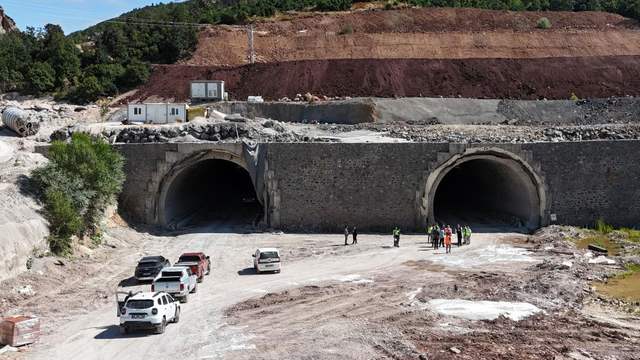 Geminbeli Tüneli’nde çalışmalar hızlandı!