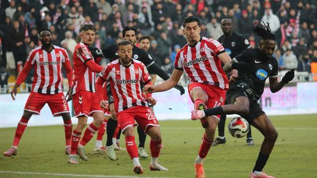 Sivasspor Evinde Avantajı Koruyamadı: Amed Sportif Faaliyetler ile 1-1’lik Kritik Beraberlik
