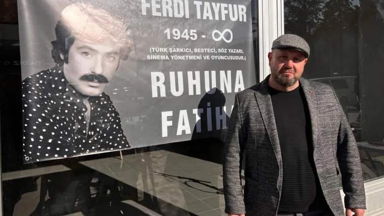 Bucaklı esnaf Ali Uğur’dan Ferdi Tayfur’a anlamlı vefa - Birlik Haber Ajansı