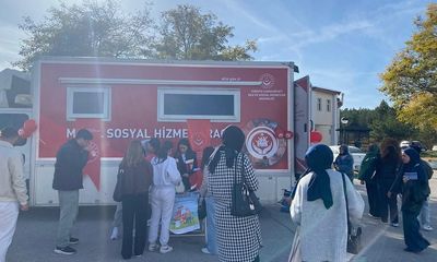 Sivas'ta Mobil Sosyal Hizmet Aracı Üniversite Kampüsünde Öğrencilerle Buluştu