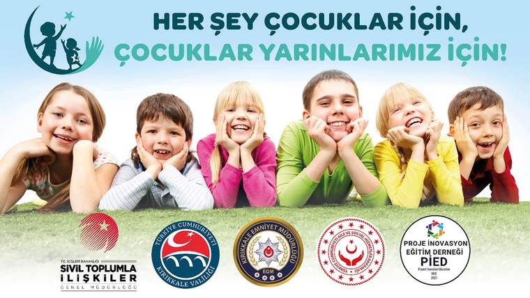 Bir grup çocuk, gülümseyerek yan yana uzanmış, arka planda proje logosu ve kurum amblemleri var.